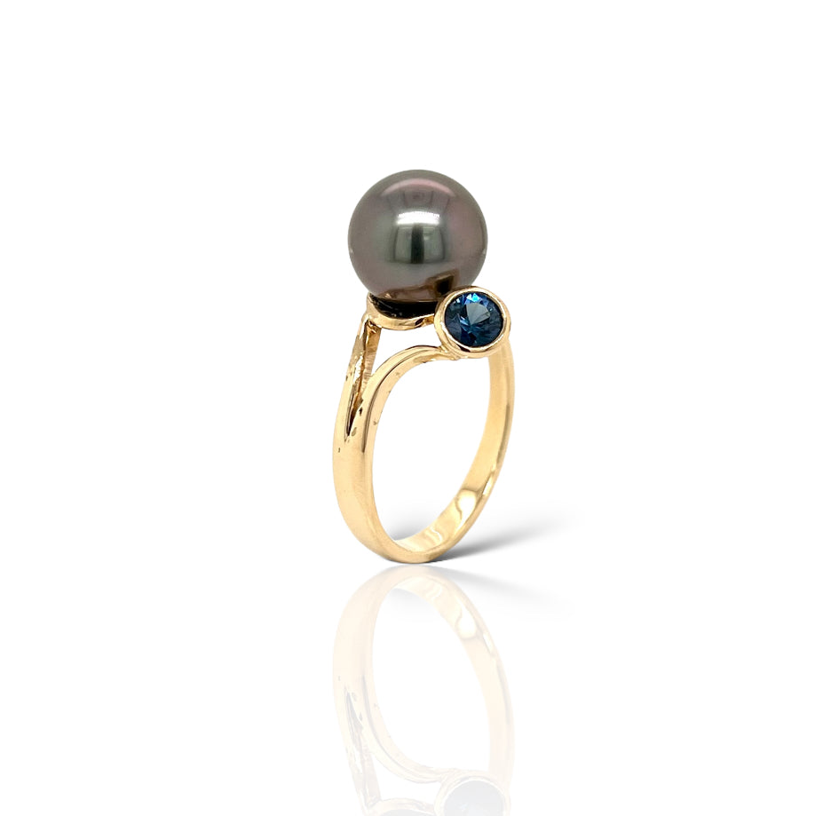 Tahitian Pearl & Tassie Sapphire Ring