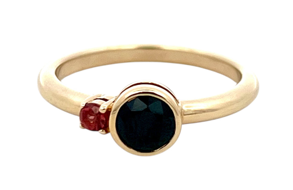 Garnet & sapphire ring