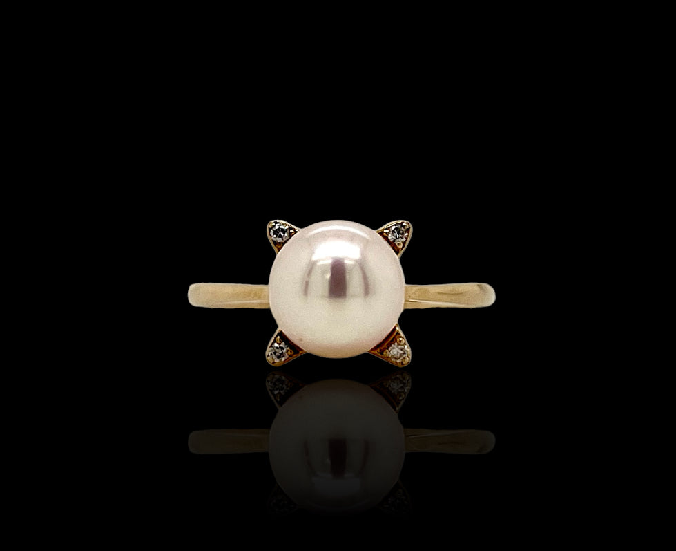 Freshwater Pearl & Diamond Ring