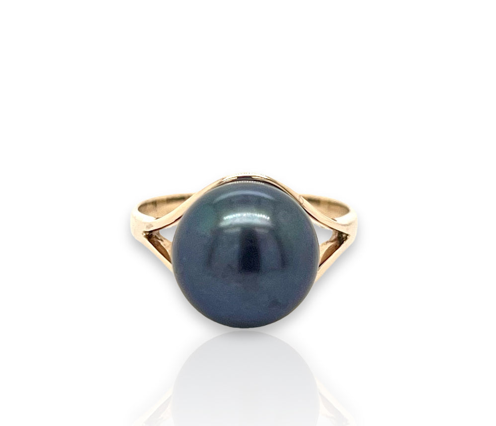 Black Freshwater Button Pearl Ring