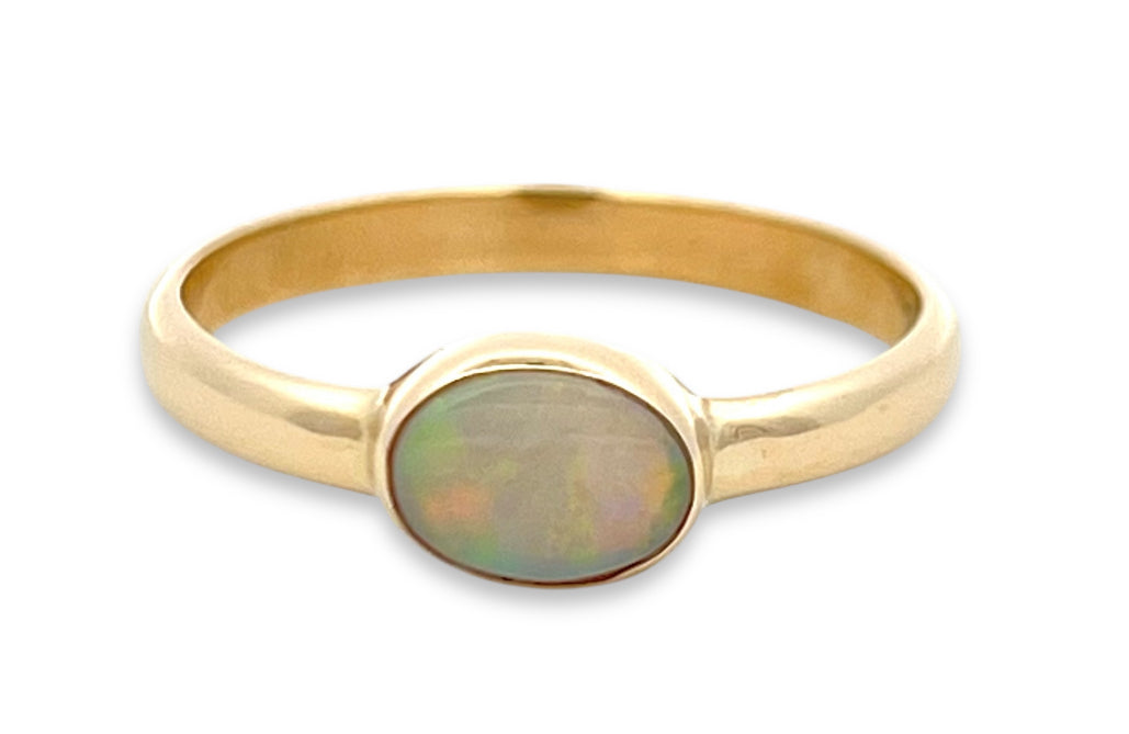 Lightning Ridge (light) opal ring