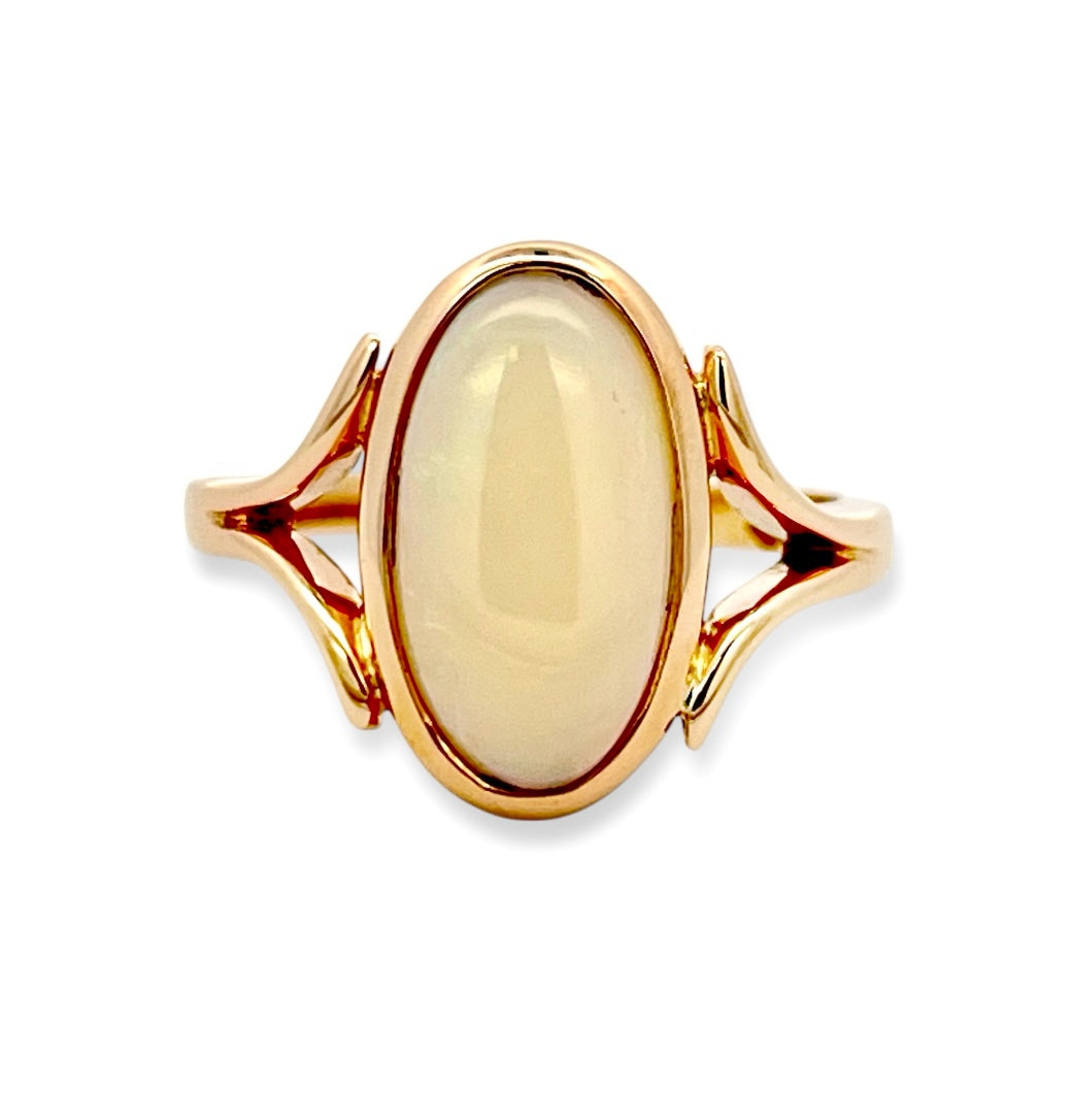 Oval Opal split band ring