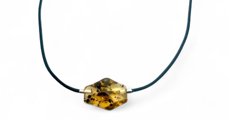 Yellow amber bead necklet