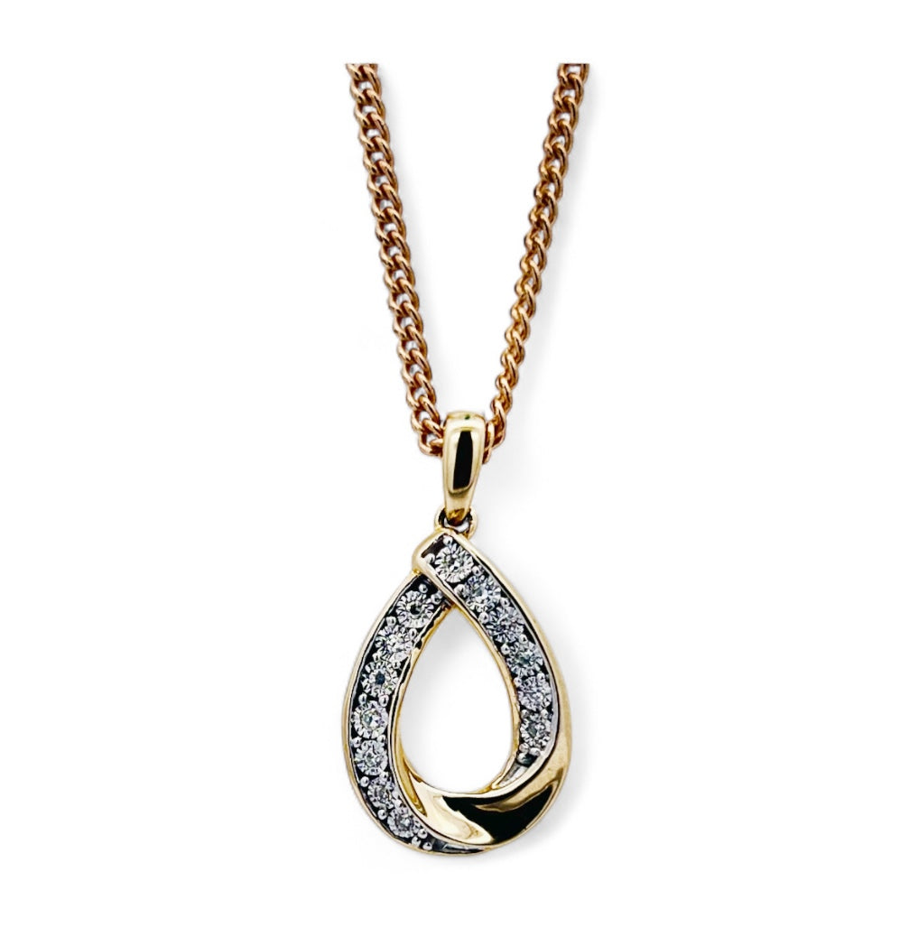 Diamond teardrop pendant