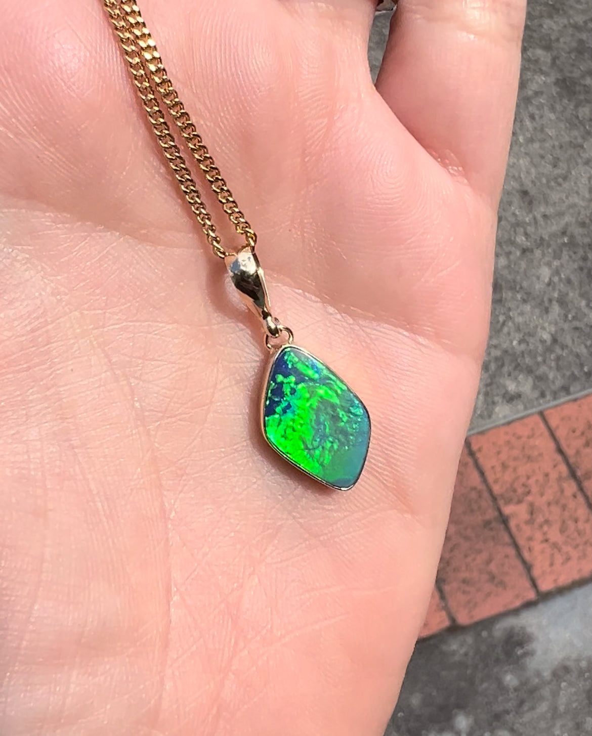 Green flash opal doublet pendant
